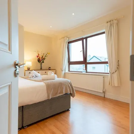 Ferienhaus Steps From Main Street - *