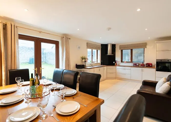 Tatil Evi Steps From Main Street - *