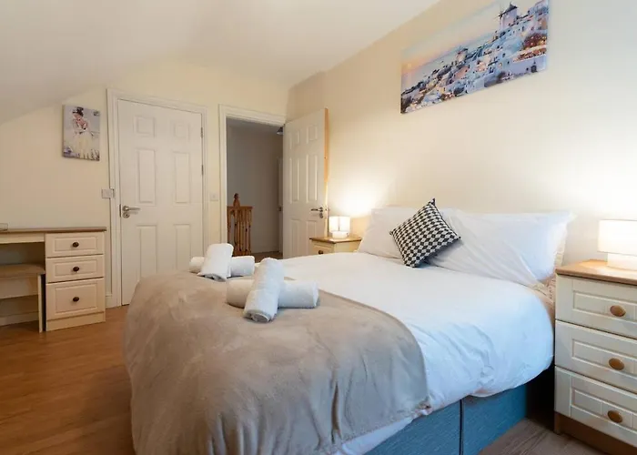 Steps From Main Street - Tatil Evi